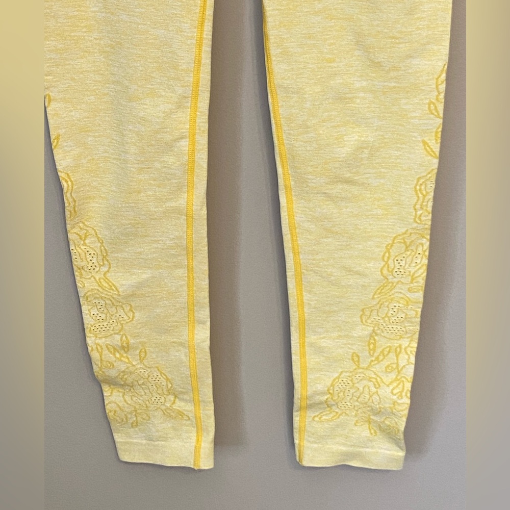 Calia high rise full length leggings in yellow - Picture 2 of 5